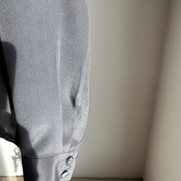 All Saints Grey Silk Button-Up Shirt – Minimalist Contemporary Style - Picture 5 of 9